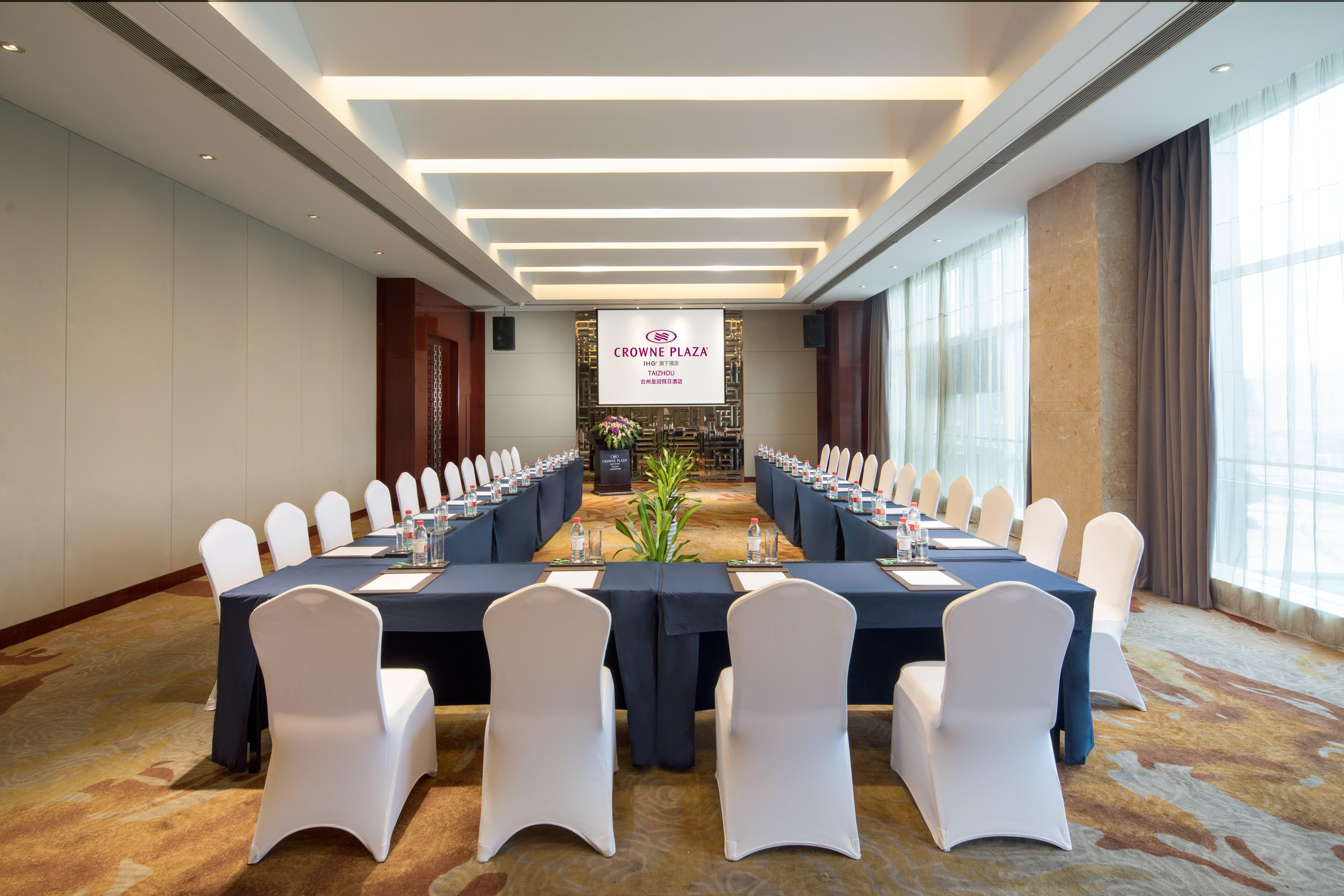 Crowne Plaza Taizhou By Ihg Hotel Ngoại thất bức ảnh
